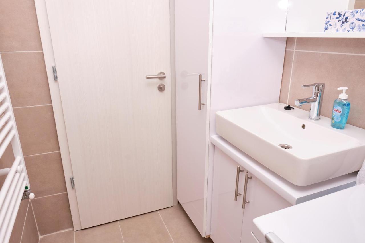 Kincses Sziget Apartman Рацкеве Экстерьер фото