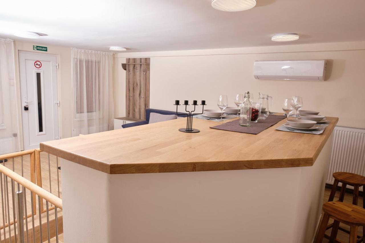 Kincses Sziget Apartman Рацкеве Экстерьер фото